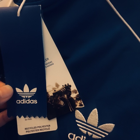 Adidas - Picture 6 of 8